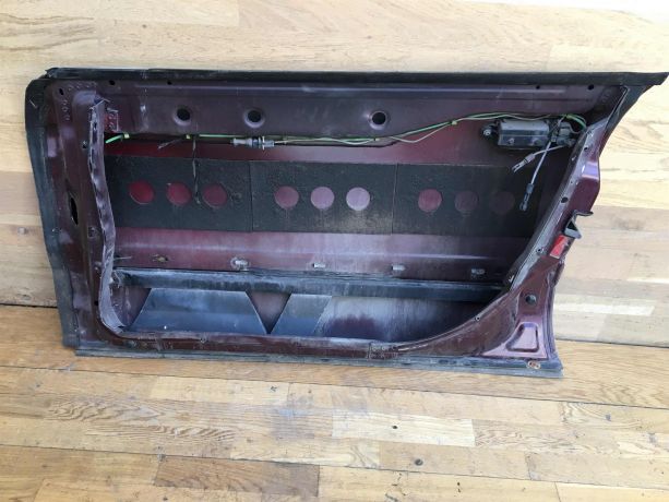 dver-peredniaia-pravaia-audi-a8-d2-art-18549-big-3