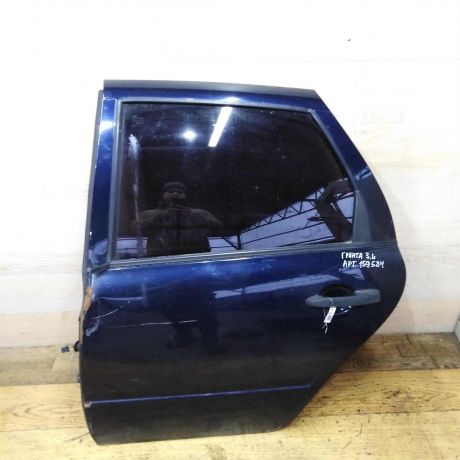 dver-zadniaia-lada-granta-defekt-art-25108-big-0