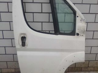 dver-peredniaia-pravaia-peugeot-boxer-art-26341