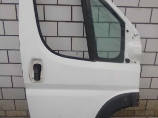 dver-peredniaia-pravaia-peugeot-boxer-art-26500