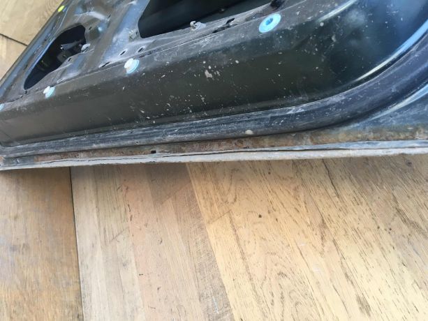 dver-peredniaia-pravaia-mitsubishi-galant-7-art-27254-big-3