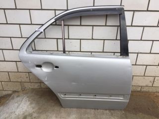 dver-zadniaia-pravaia-mercedes-w210-defekt-art-29359