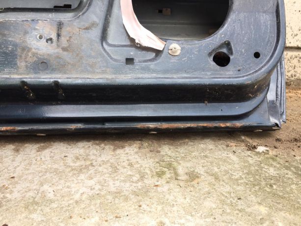 dver-zadniaia-levaia-mercedes-w210-art-29374-big-3