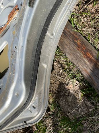 dver-zadniaia-pravaia-chevrolet-aveo-t200-sedan-art-29750-big-2