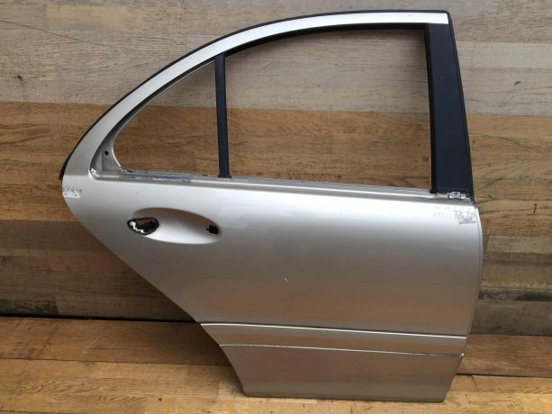 dver-zadniaia-pravaia-mercedes-w203-do-rest-art-33507-big-0