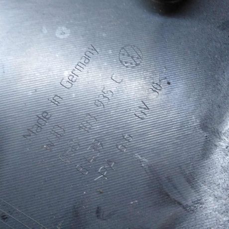 kryska-dvigatelia-dekorativnaia-16-ahl-volkswagen-passat-b5-art-33737-big-2