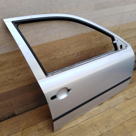 dver-peredniaia-pravaia-skoda-octavia-tour-art-34462-big-5