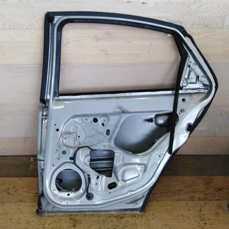 dver-zadniaia-pravaia-opel-vectra-c-xetcbek-art-34614-big-2