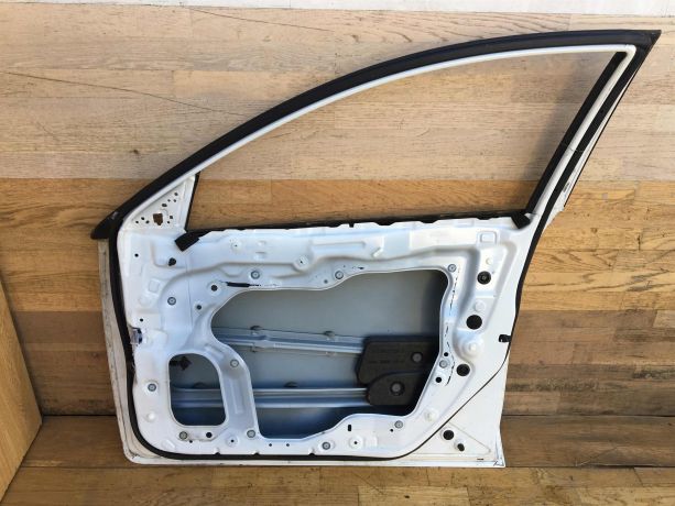 dver-peredniaia-pravaia-mazda-3-bl-rest-sedan-art-36103-big-2