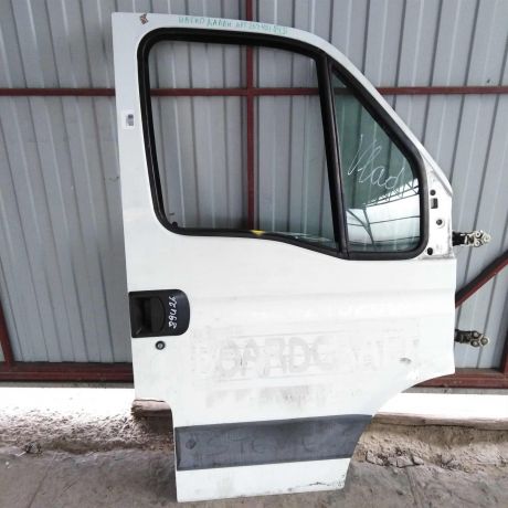 dver-pravaia-iveco-daily-v-sbore-pdm-art-37968-big-0