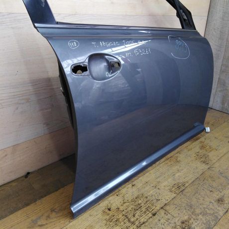 dver-peredniaia-pravaia-toyota-avensis-t25-art-39858-big-1