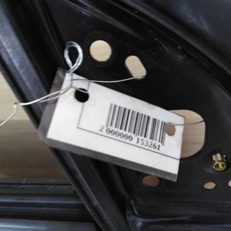 dver-peredniaia-pravaia-toyota-avensis-t25-art-39858-big-4