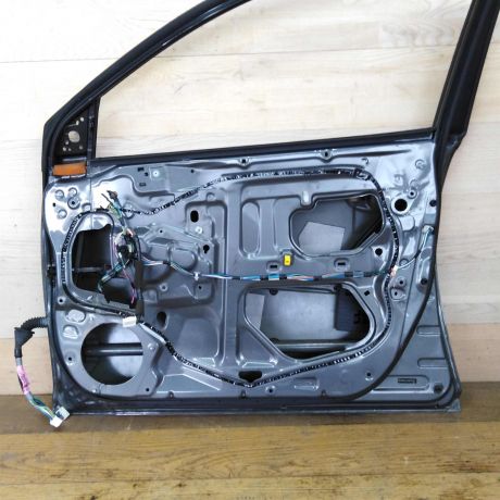 dver-peredniaia-pravaia-toyota-avensis-t25-art-39858-big-3