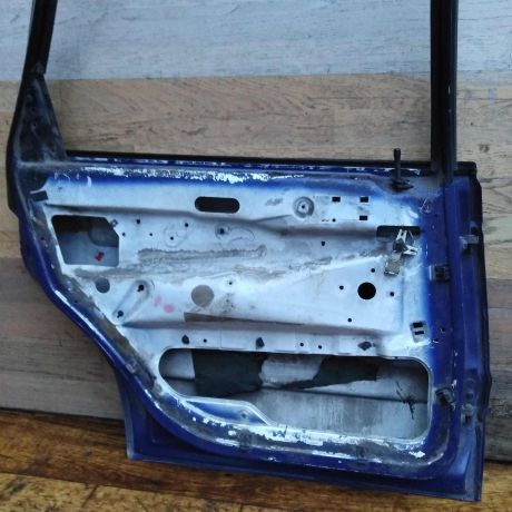 dver-zadniaia-levaia-volkswagen-passat-b3-sedan-art-42158-big-1