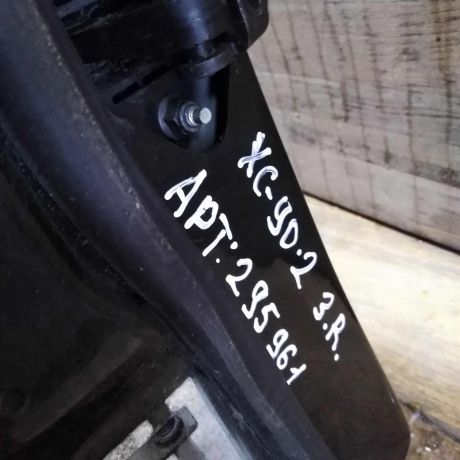 dver-zadniaia-pravaia-volvo-xc90-rest-art-43286-big-3