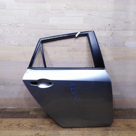 dver-zadniaia-pravaia-mazda-3-bl-xetcbek-art-43903-big-0