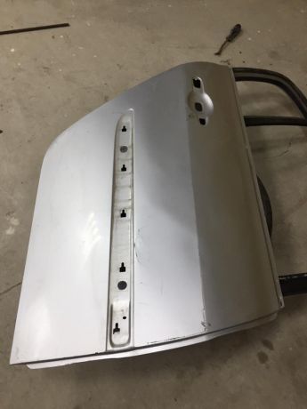 dver-zadniaia-pravaia-sedan-renault-megane-2-art-45195-big-3