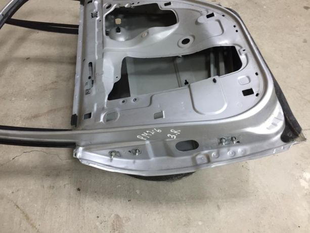 dver-zadniaia-pravaia-sedan-renault-megane-2-art-45195-big-2