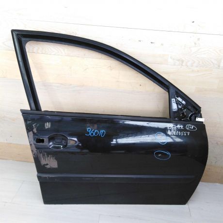 dver-peredniaia-pravaia-renault-megane-2-art-45287-big-0