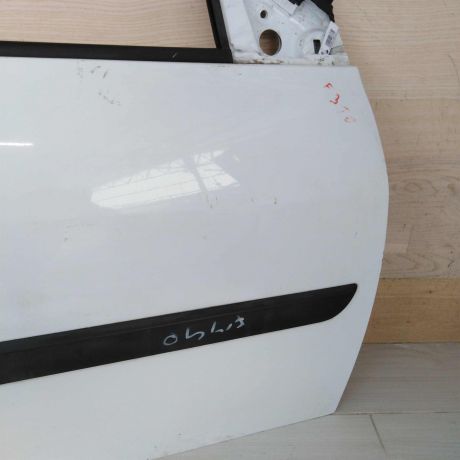 dver-peredniaia-pravaia-renault-megane-2-art-45290-big-2