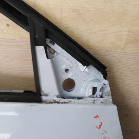 dver-peredniaia-pravaia-renault-megane-2-art-45290-big-1