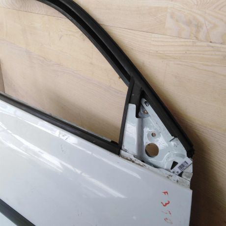 dver-peredniaia-pravaia-renault-megane-2-art-45290-big-4