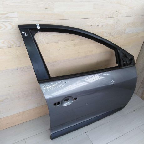 dver-peredniaia-pravaia-renault-megane-iii-art-45427-big-1