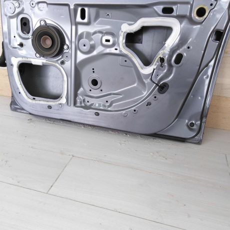 dver-peredniaia-pravaia-renault-megane-iii-art-45427-big-9