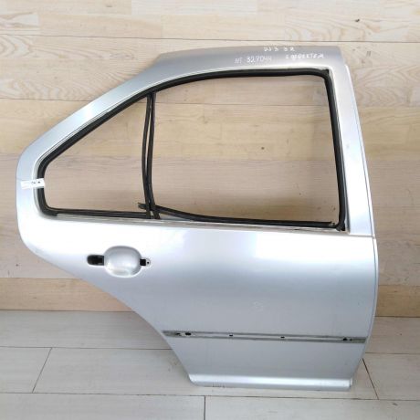 dver-zadniaia-pravaia-volkswagen-bora-volkswagen-jetta-4-art-46595-big-0