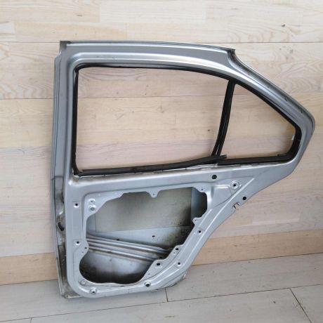 dver-zadniaia-pravaia-volkswagen-bora-volkswagen-jetta-4-art-46595-big-2