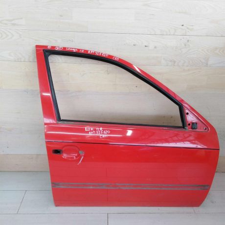 dver-peredniaia-pravaia-skoda-octavia-tour-art-46619-big-0