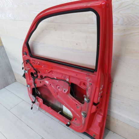 dver-peredniaia-pravaia-skoda-octavia-tour-art-46619-big-3