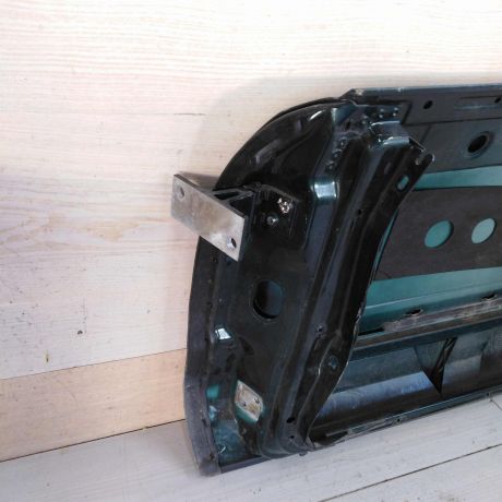 dver-peredniaia-pravaia-audi-a8-d2-art-46622-big-3