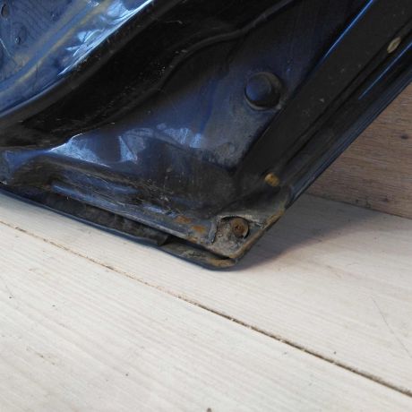 dver-zadniaia-pravaia-audi-a6-c5-do-rest-defekt-art-46856-big-1