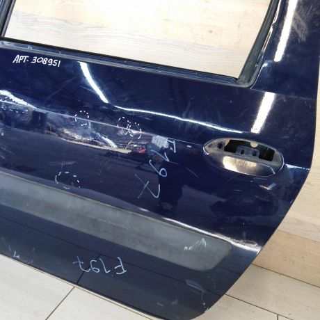 dver-zadniaia-levaia-lada-largus-defekt-vmiatiny-art-49997-big-3