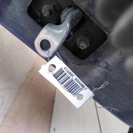 dver-zadniaia-levaia-lada-largus-defekt-vmiatiny-art-49997-big-6