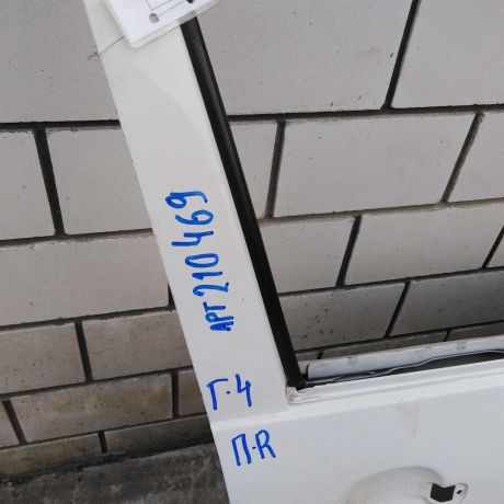 dver-pravaia-kupe-volkswagen-golf-4-defekt-art-51639-big-3