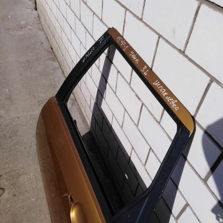 dver-zadniaia-levaia-ford-focus-1-universal-defekt-art-51686-big-4