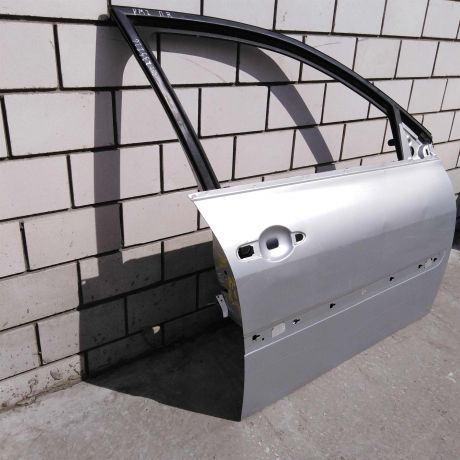 dver-peredniaia-pravaia-renault-megane-2-defekt-art-51762-big-3