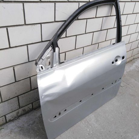 dver-peredniaia-levaia-renault-megane-2-defekt-art-51797-big-1