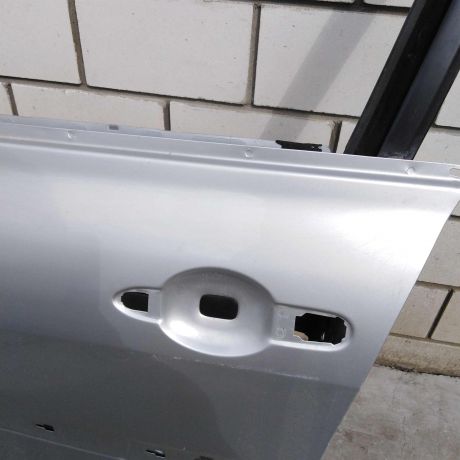 dver-peredniaia-levaia-renault-megane-2-defekt-art-51797-big-3