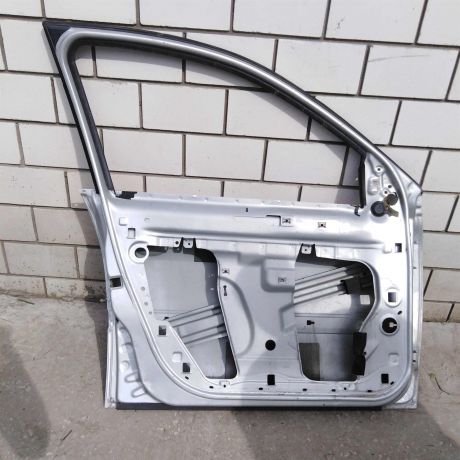 dver-peredniaia-levaia-renault-megane-2-defekt-art-51797-big-4