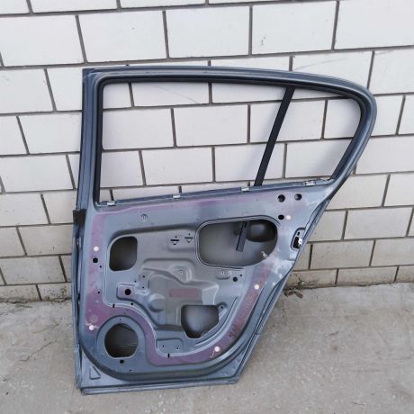 dver-zadniaia-pravaia-opel-astra-h-xetcbek-carapiny-art-51800-big-7