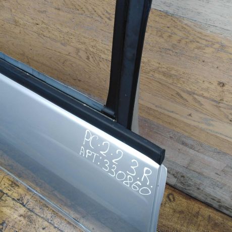 dver-zadniaia-pravaia-renault-scenic-2-defekt-art-52031-big-3