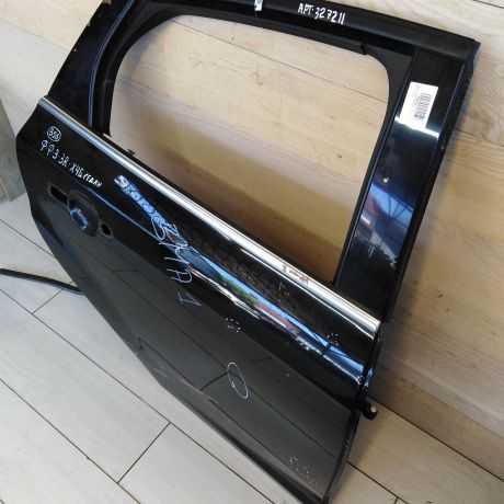 dver-zadniaia-pravaia-ford-focus-3-sedan-xetcbek-art-52158-big-5