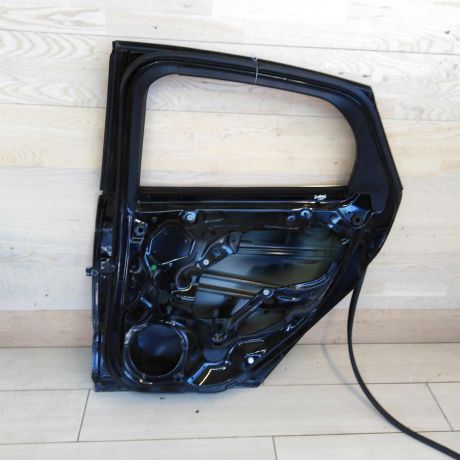 dver-zadniaia-pravaia-ford-focus-3-sedan-xetcbek-art-52158-big-6