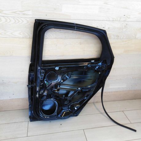 dver-zadniaia-pravaia-ford-focus-3-sedan-xetcbek-art-52158-big-7