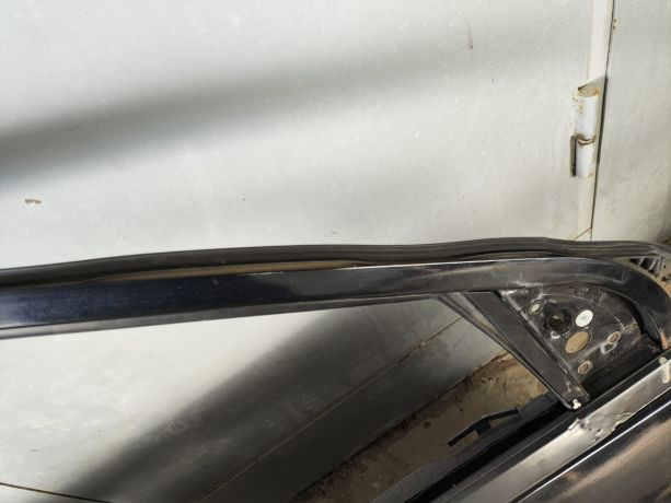 dver-peredniaia-pravaia-mitsubishi-lancer-9-spaklevka-art-52363-big-7