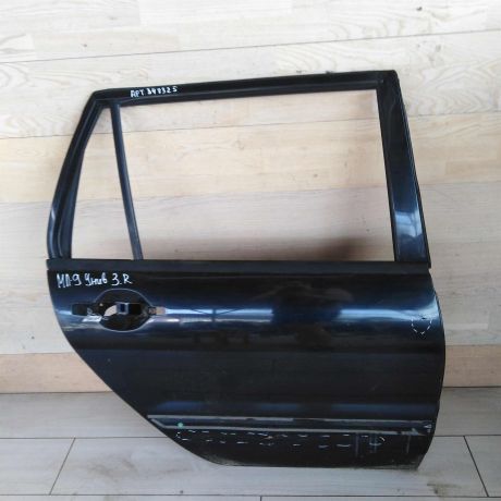 dver-zadniaia-pravaia-mitsubishi-lancer-9-universal-05gv-defekt-art-52401-big-0