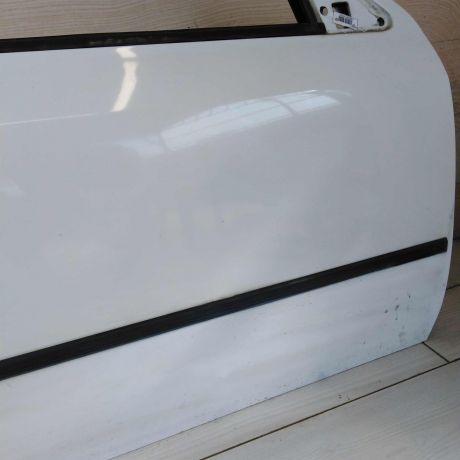 dver-peredniaia-pravaia-skoda-octavia-tour-do-rest-art-52628-big-1